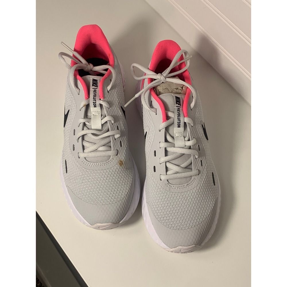 Nike Revolution 5 Youth Running Shoes Gray Pink Black Size 6.5Y Please see pics